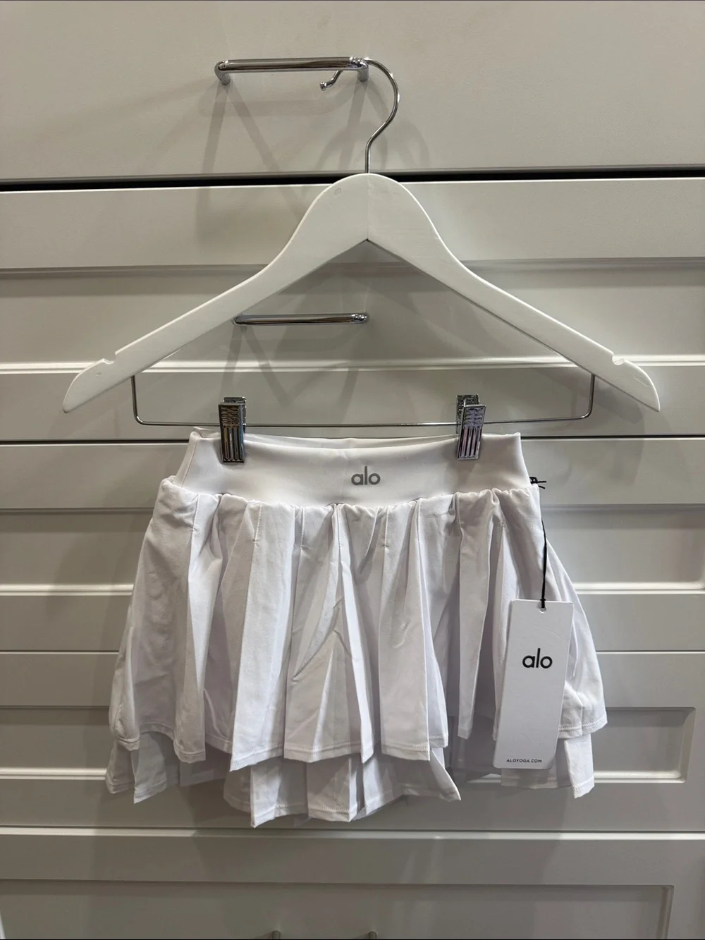 ALO Yoga White Pleated Active Skirt